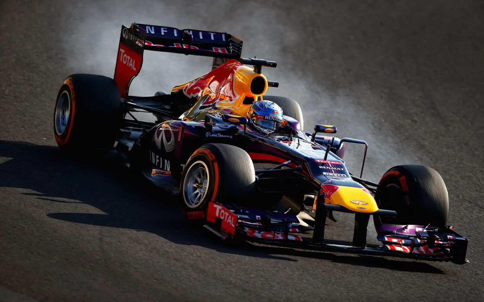 Red bull f1 2013. Формула 1 Себастьян Феттель ред Булл. F1 Red bull 2013 Себастьян Феттель. Ред Булл ф1 2013 Sebastian Vettel.