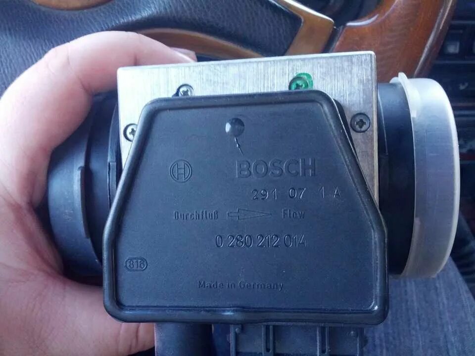 Проверить дмрв змз. Датчик массового расхода воздуха газ 406. дмрв газ 3110 406 двигатель. датчик массового расхода воздуха газель 406. датчик воздуха газ 3110 406.