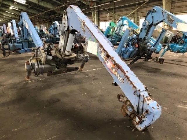 Скользячки тодано 4 коленчатые. Tadano super z290. Кран юник 300. Манипулятор 2900 тадано. Кму тадано z 363.