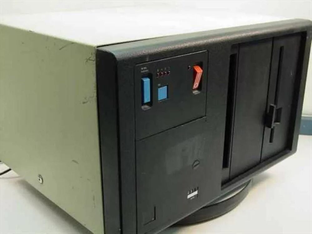 Ibm 8. IBM c2s2. Дисковод 8 дюймов Изот. C65125 IBM. Дисковод 8 дюймов Изот двойной.