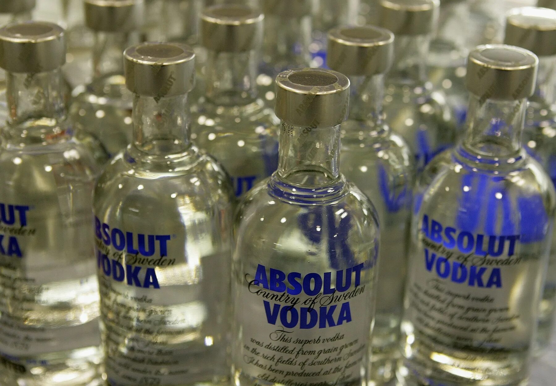 Абсолюты продали. Pernod ricard производители алкогольных напитков. Абсолюты продали. Абсолюты продали. Абсолюты продали.