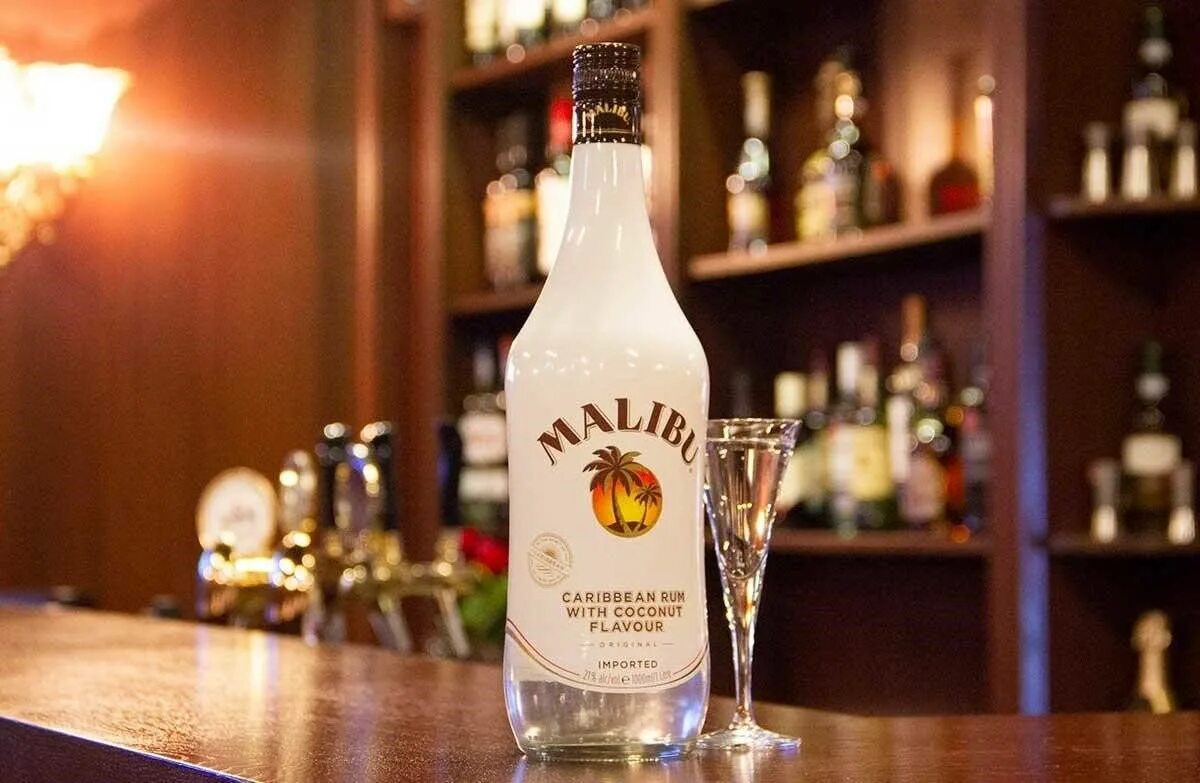 Ликер coco. Малибу ромовый ликер. ликёр малибу кокосовый. malibu rum ликер. малибу ликёр крепость.