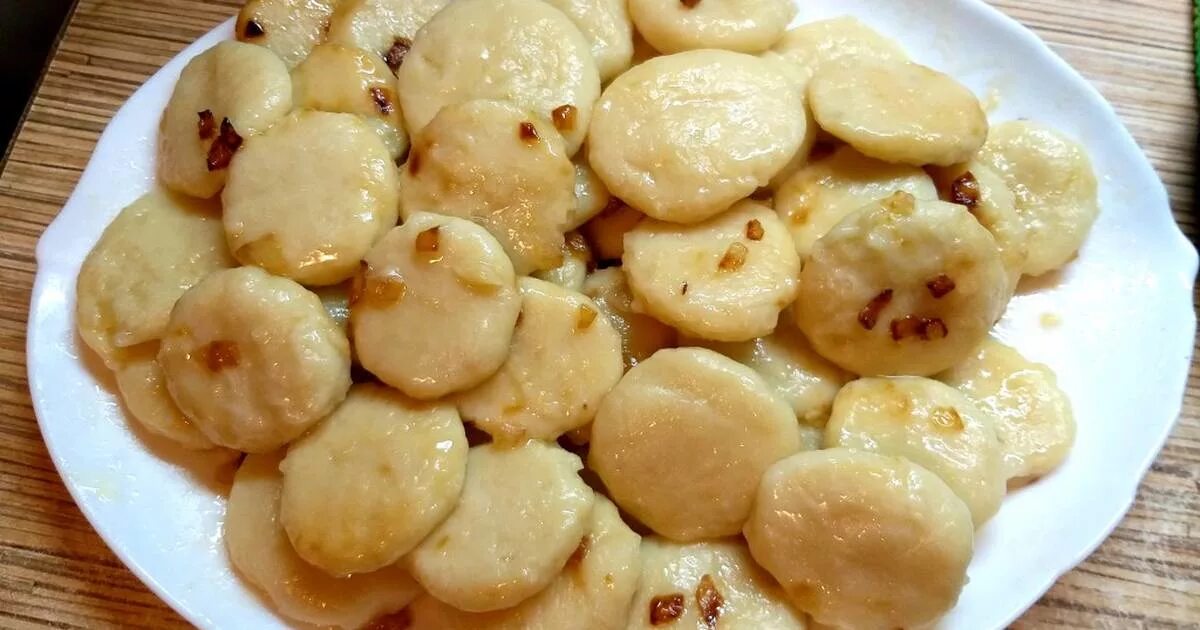 галушки. злывани галушки. злывани галушки. галушки рецепт классический с картошкой. польские картофельные клецки.