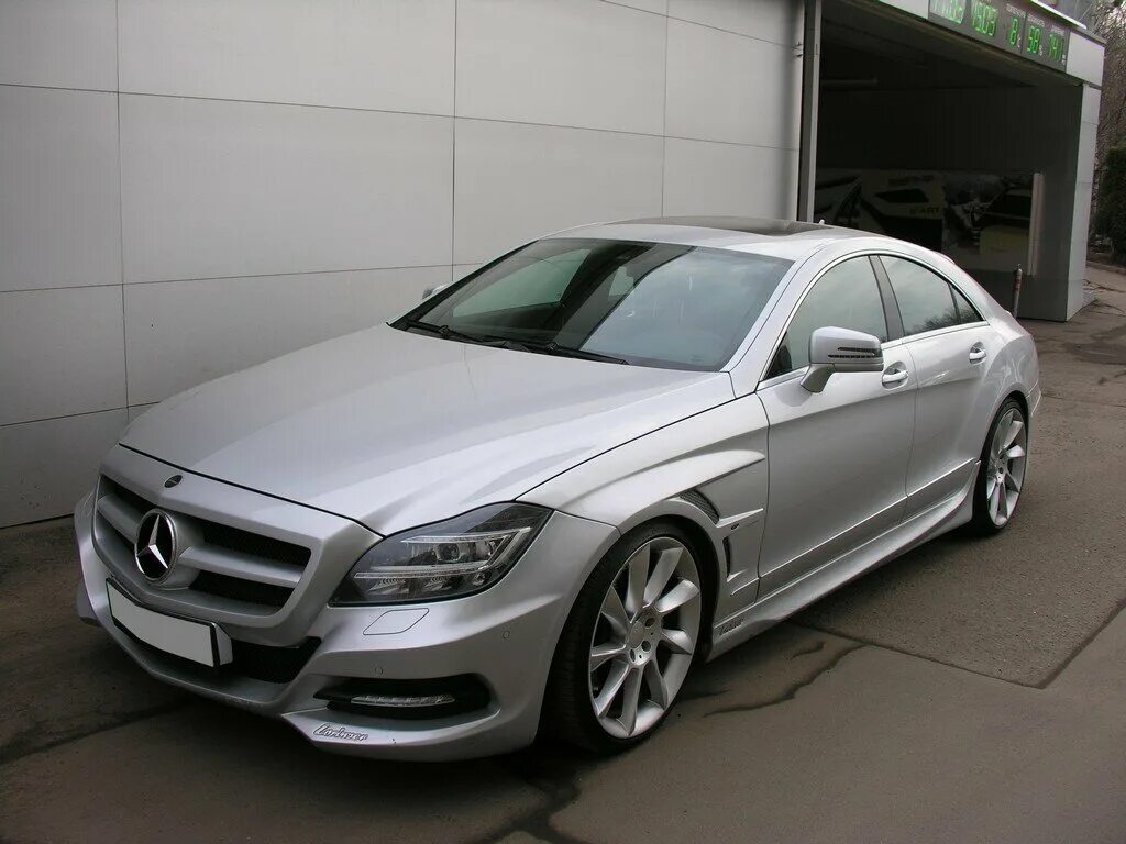 Цлс 218. Мерседес CLS w218. CLS 350 w218. Mercedes Benz CLS 218. Мерседес Benz CLS 350.