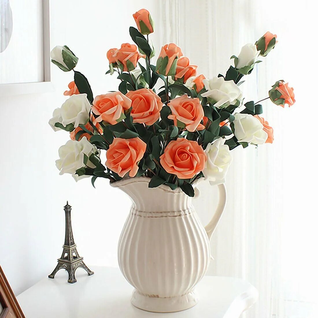 Искусственные букеты для интерьера. Цветы в вазах. Розы в вазе. Букеты в вазах.