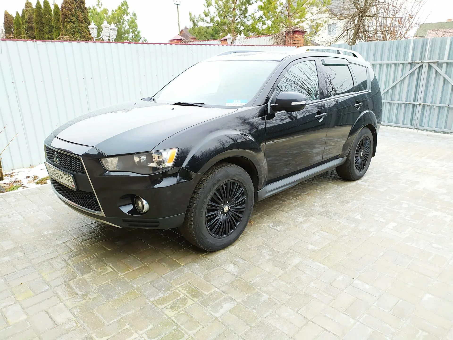 Мицубиси аутлендер r16. Mitsubishi outlander xl r16. mitsubishi outlander xl r18. аутлендер хл 2.0. диски на митсубиси аутлендер xl 16.