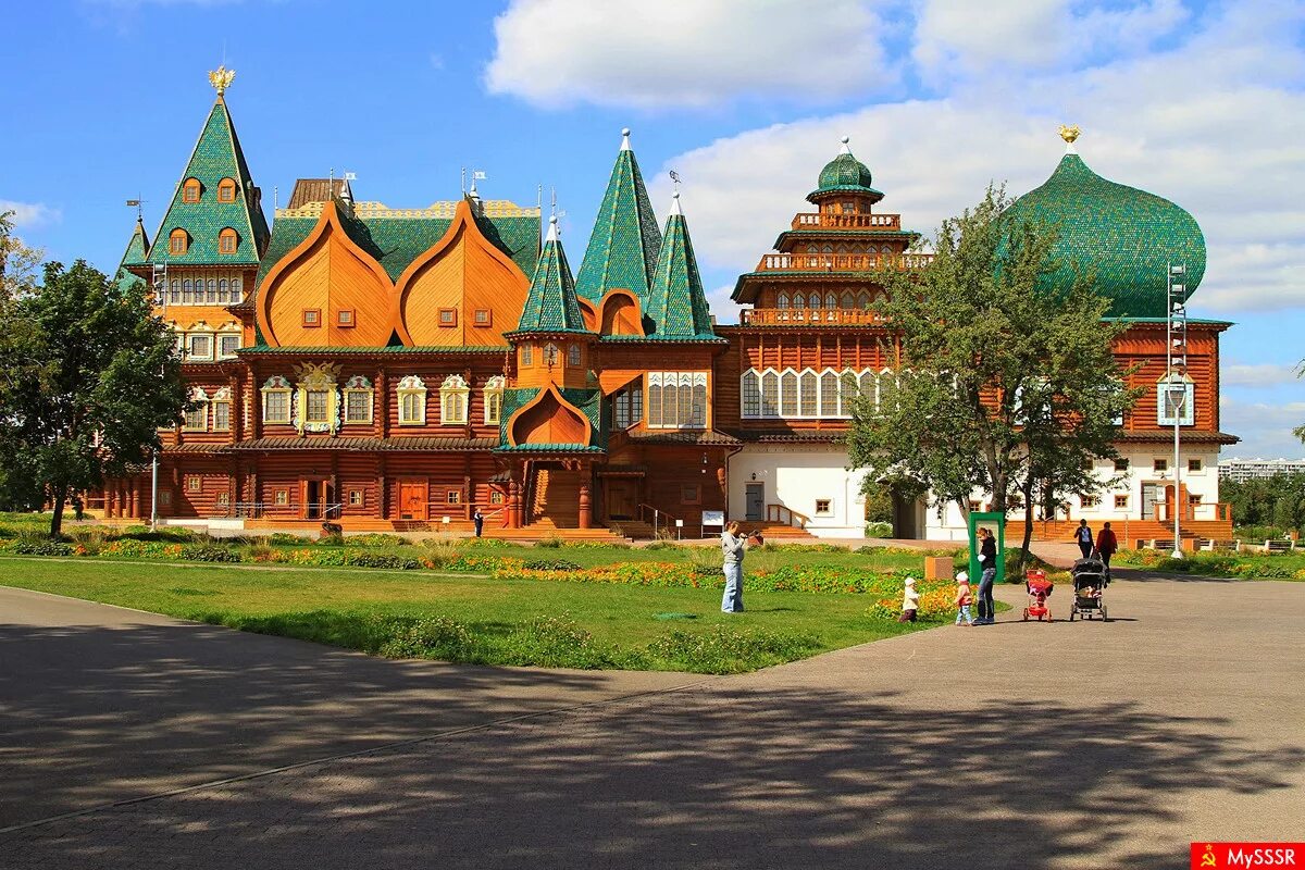 Коломенский деревянный дворец царя алексея михайловича. Дворец царя алексея михайловича. Коломенский дворец адексея мих. Фото коломенского дворца. Дворец алексей михайлович парк коломенское.