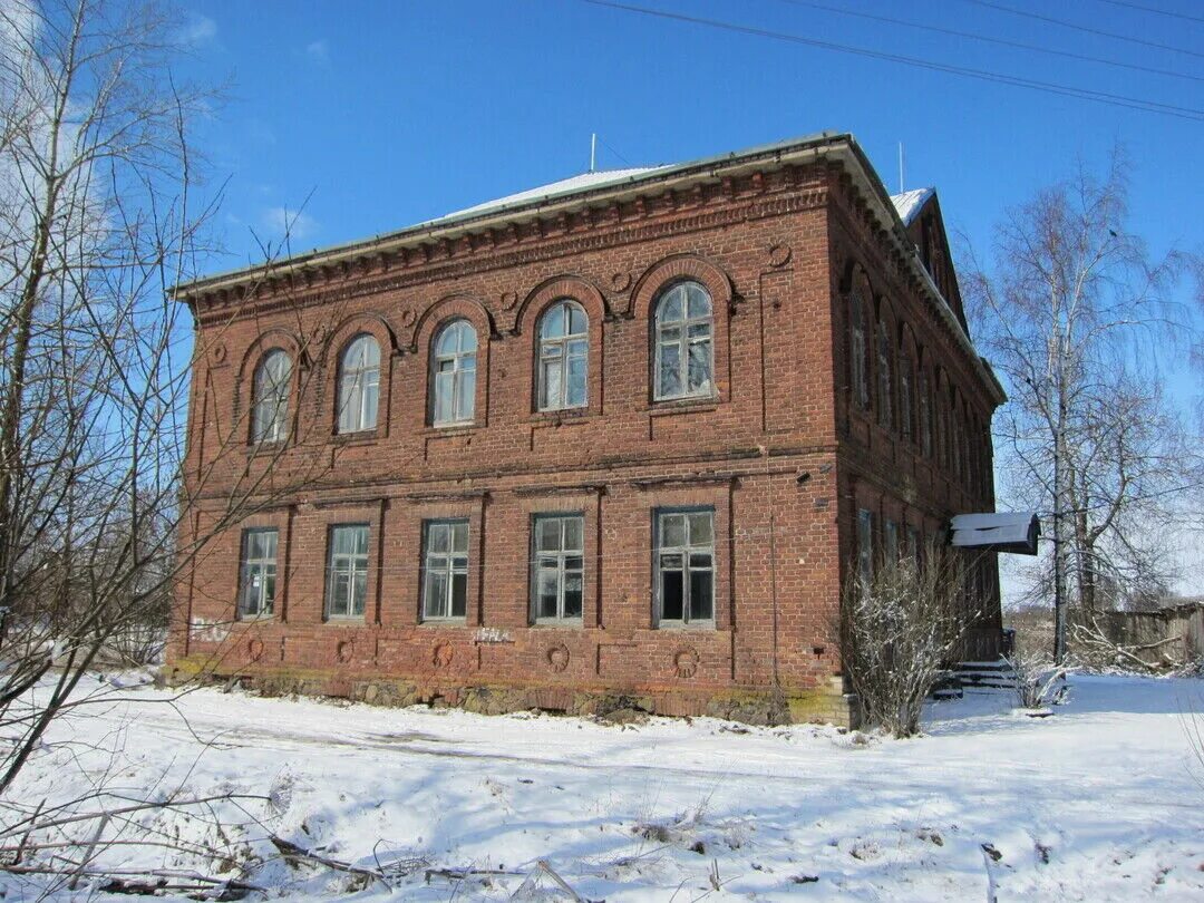 Санкт петербург гдов. Усадьба городская Фомина с.г. главный дом Гдов. Дом Фомина Гдов. Гдовский музей истории края. Гдовский музей истории края Гдов.