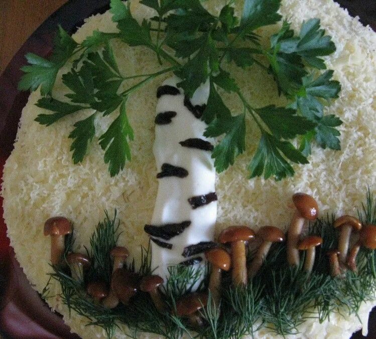 Салат снежный лес с грибами