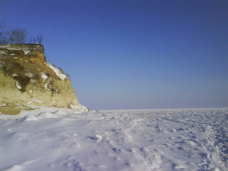 Цимлянское водохранилище. Цимлянское водохранилище сброс воды. Зимний Цимлянск фото. Сброс воды на Цимлянском водохранилище сегодня.