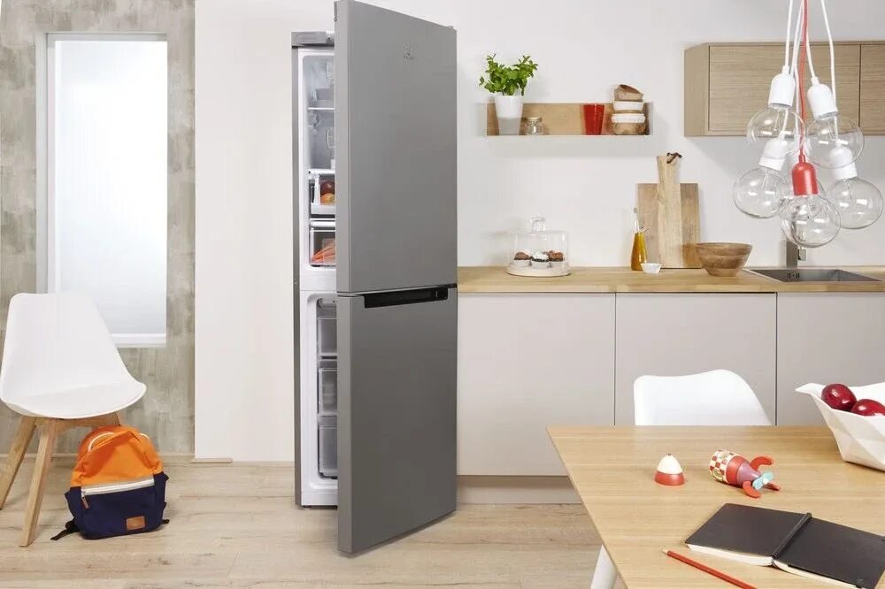 Холодильник Индезит DS 4180 SB. Холодильник 4180 купить