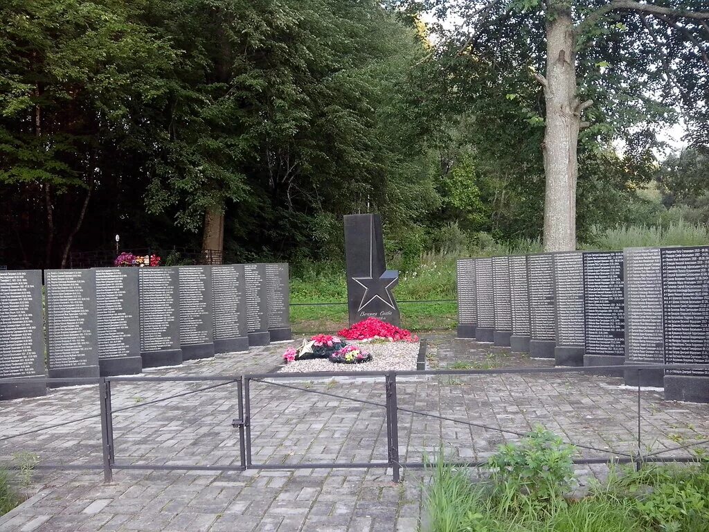 полунино братская могила. мемориал воинское захоронение. мемориал воинское захоронение. воинские захоронения сокольники кинешма. братская могила в селижаровском районе.