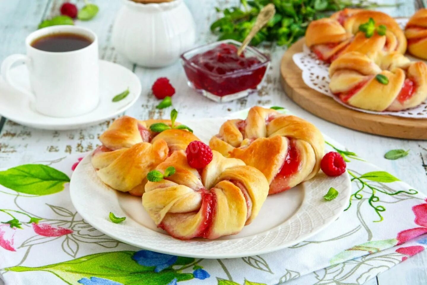 Булочки с джемом фото