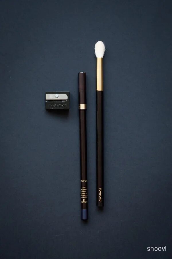Карандаш для губ devour tom ford. Том форд металлик. Tom ford карандаш для глаз. Tom ford eyeliner. Tom ford brow sculptor with refill chestnut.
