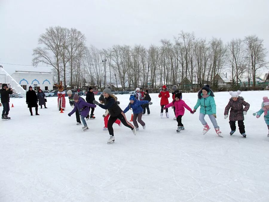 каток еманжелинск. каток стадион еманжелинск. трудовые резервы парк горького казань каток. хоккей на улице. 119 школа казань каток.