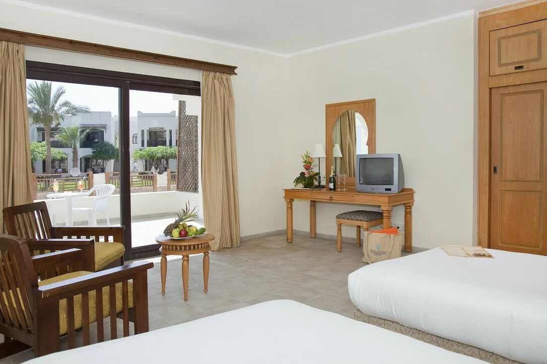 Sharm room. Шарм-эль-шейх  sharm el sheikh sharm plaza (ex. crowne plaza resort) 5*. шарм-эль-шейх  sharm el sheikh sharm resort (ex. crowne plaza resort) 4*. crowne plaza resort 4. sharm plaza (ex. crowne plaza resort) пляж.