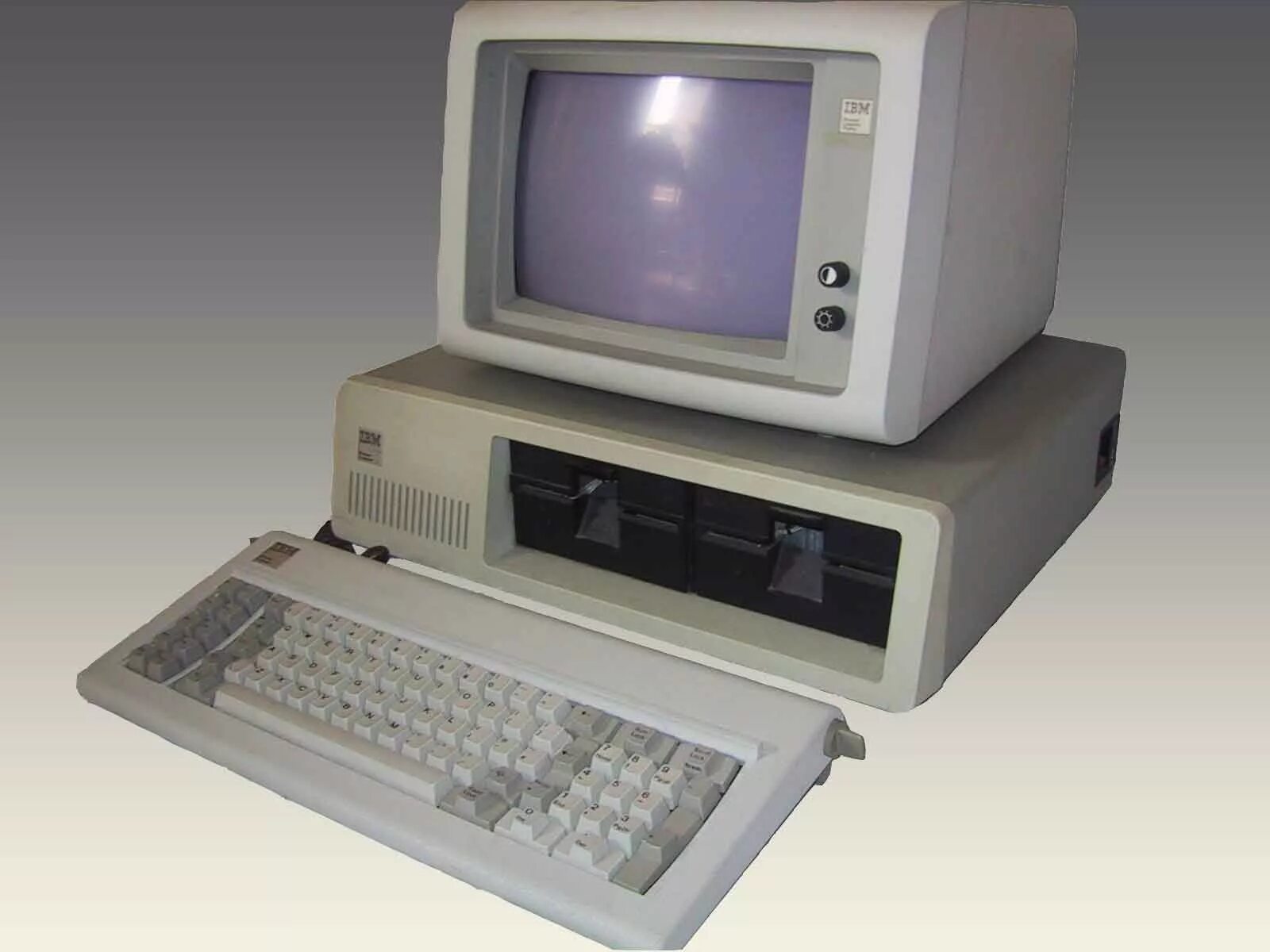 Ibm модели. Компьютер IBM PC 5150. IBM PC model 5150. 1981 IBM 5150. IBM компьютер 1981.