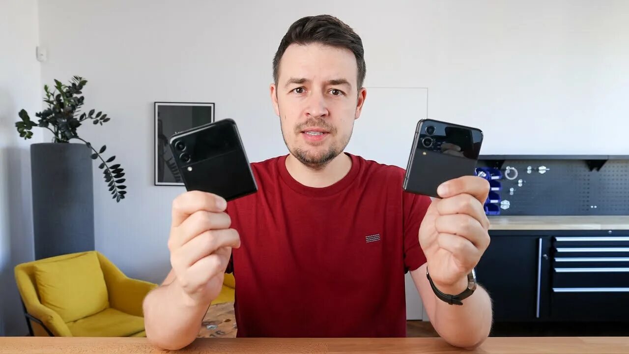 Ремонт galaxy flip 4. Samsung z Flip 4. Samsung zet Flip 4. Самсунг флип 4 камера. Zed Flip 3.