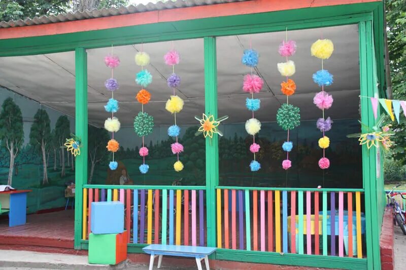 Как украсить детский сад летом