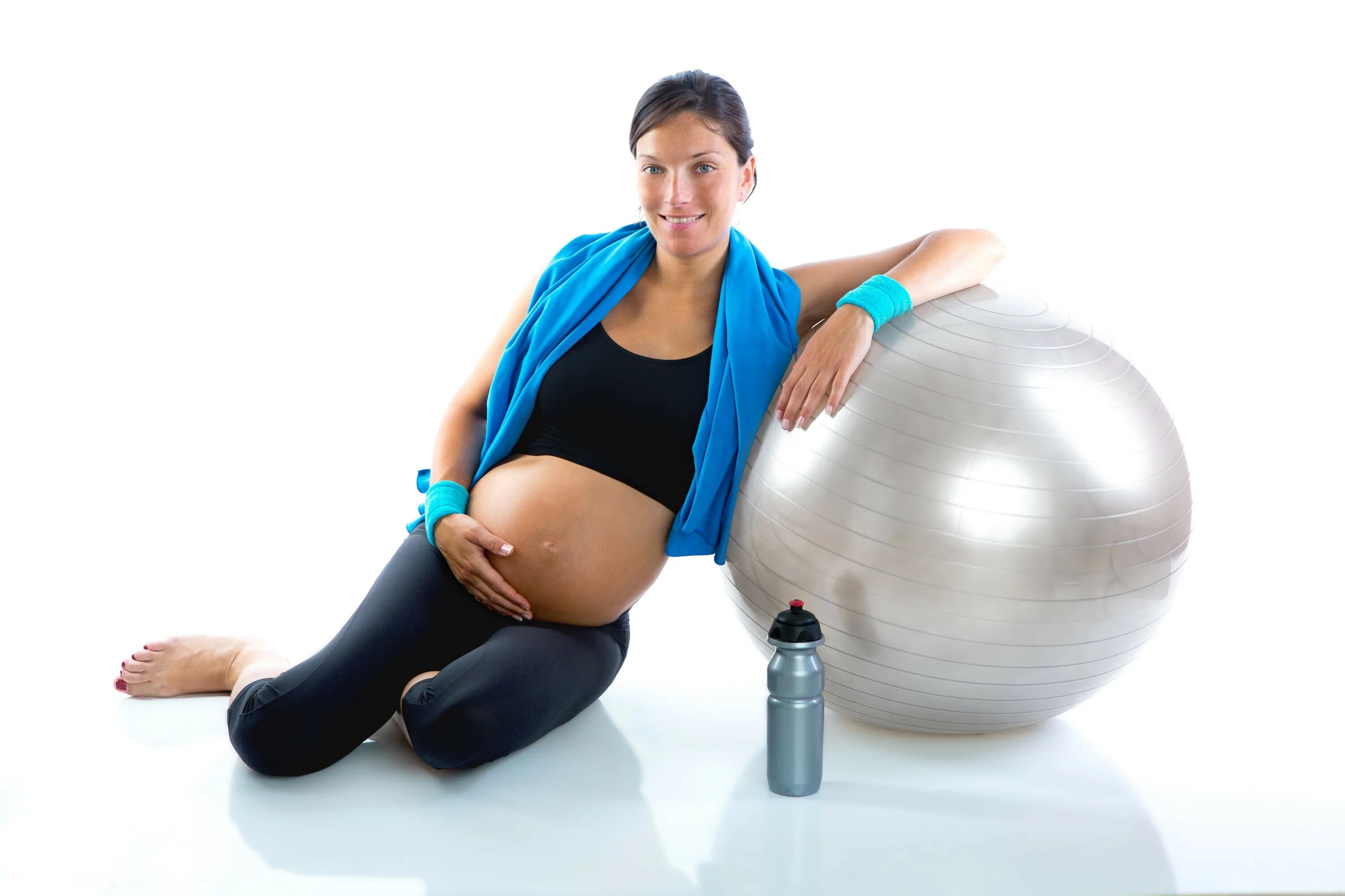 Мяч фитбол для беременных. Занятия с фитболом для беременных. Фитбол для беременных упражнения. Фитнес беременные.