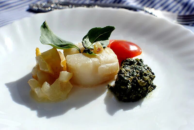 Ресторан гребешки санкт-петербург. Ресторан гребешки арсенальная набережная 1. Гребешки ресторан. Ресторан гребешки арсенальная набережная 1. Гребешки спб арсенальная.