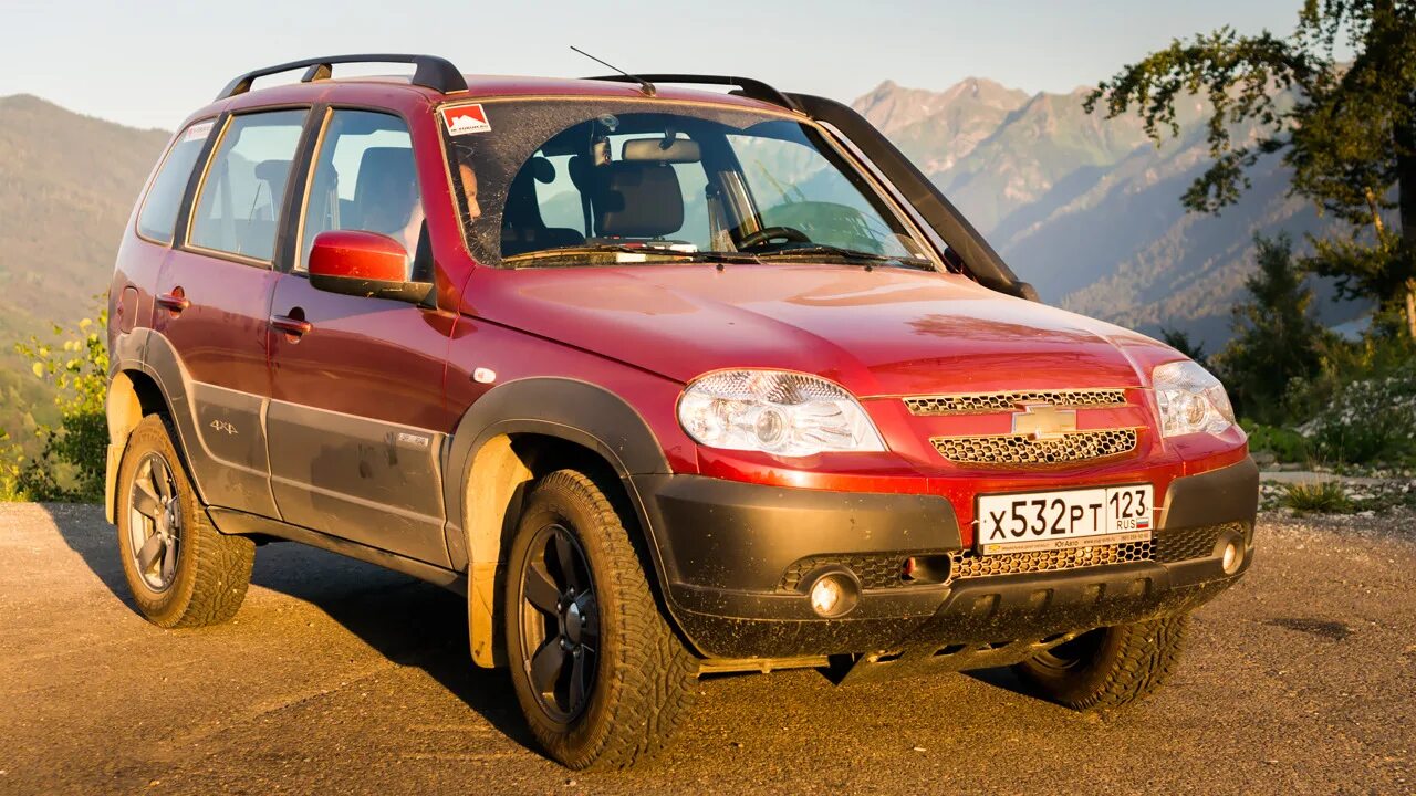 Р шеви нива. Chevrolet niva. chevrolet niva red. нива шевроле красная. шевроле нива американская.