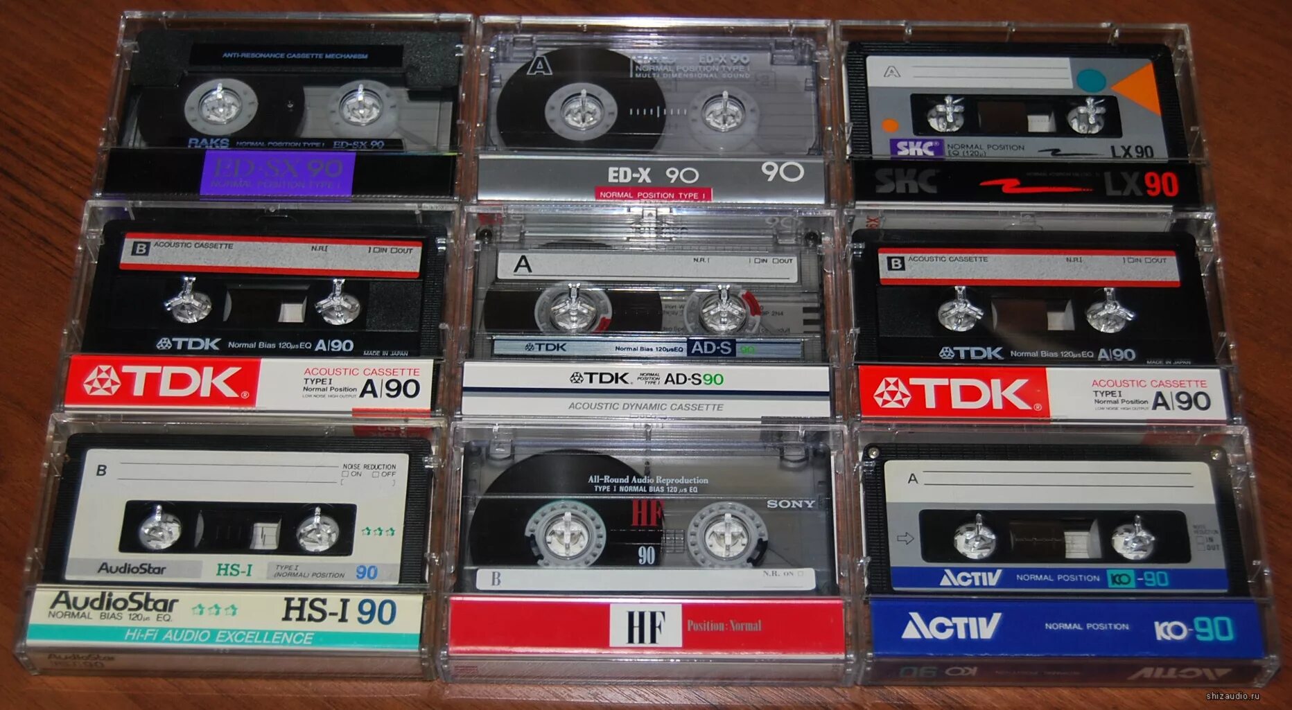 Покажи кассеты. Кассеты сони 80х. Кассеты БАСФ для магнитофона. Советские компакт кассеты BASF. Audio Max 107 кассеты.
