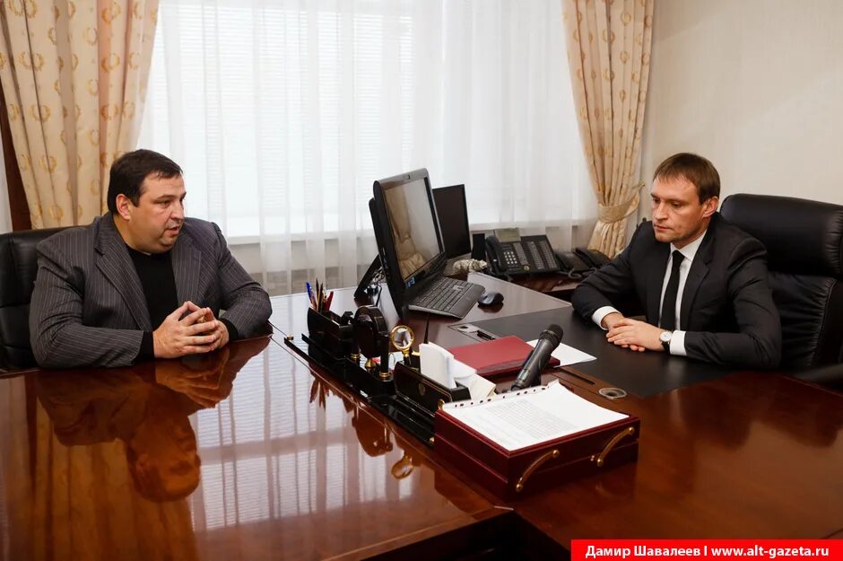 Самбо люди. Редькин дзержинск. Машина аферист. Лисов олег алексеевич сергиев посад. Директор муниципальной спортивной школы.