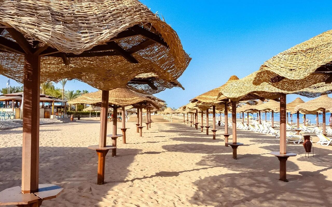 Coral beach шарм эль шейх. Montazah Шарм-Эль-Шейх. Корал Бич Эль Монтаза Резорт Шарм-Эль-Шейх. Монтазах 4 Шарм-Эль-Шейх. Шарм-Эш-Шейх Корал Бич монтазах.