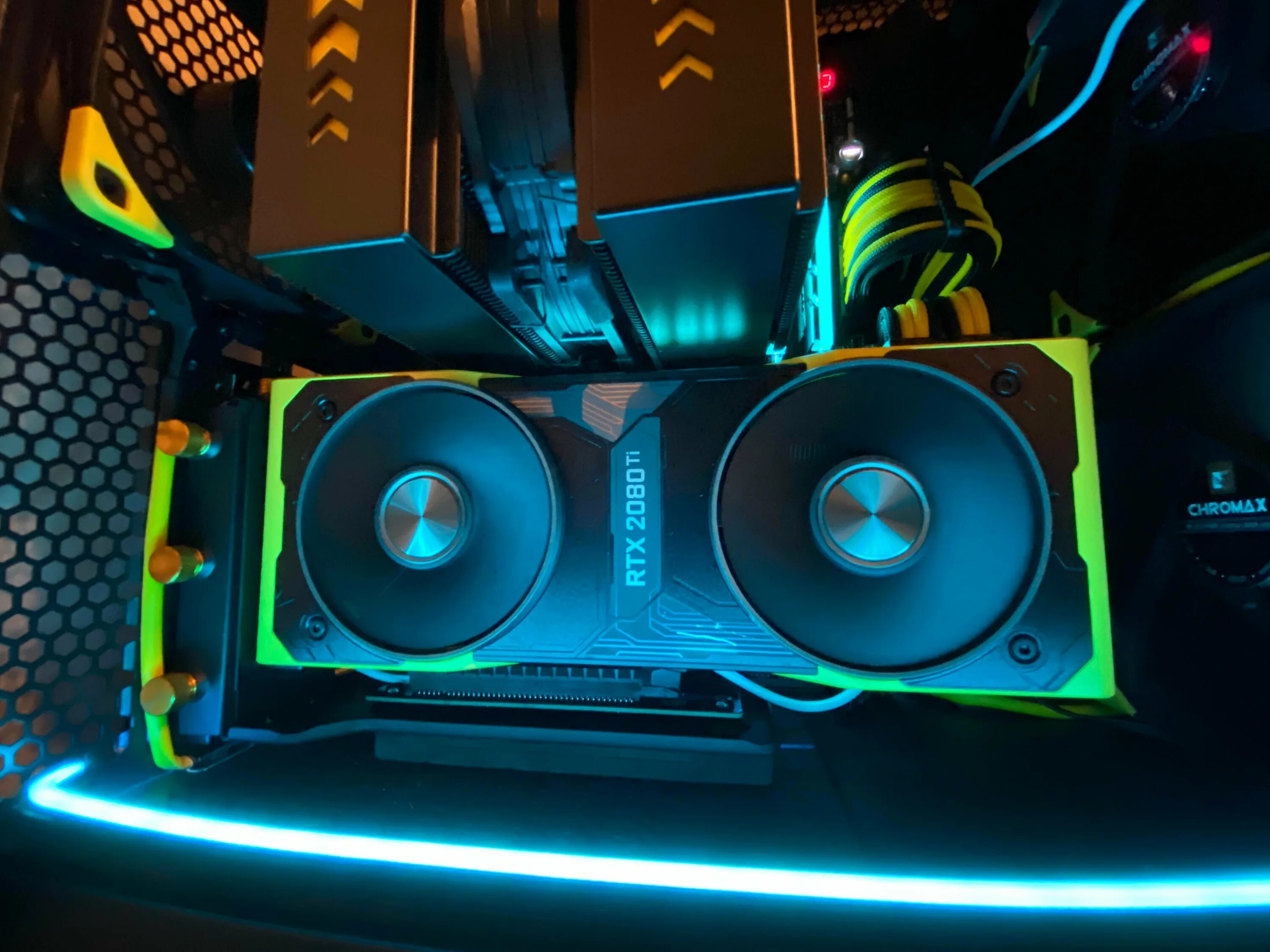 Rtx 2080 ti cyberpunk. Видеокарта gtx 2080 cyberpunk. Geforce rtx 2080 ti cyberpunk 2077 edition. Nvidia cyberpunk 2077. Nvidia cyberpunk 2077.