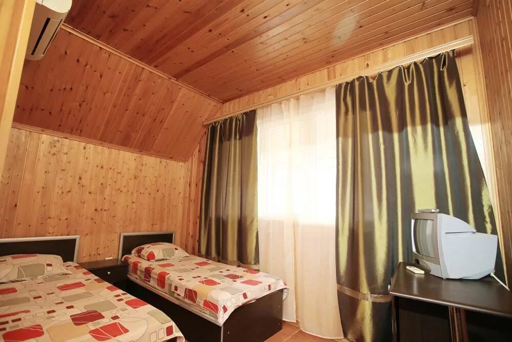 лоо прохладная. гостевой дом альмера лоо. лоо прохладная. золотая долина лоо. лоо прохладная.