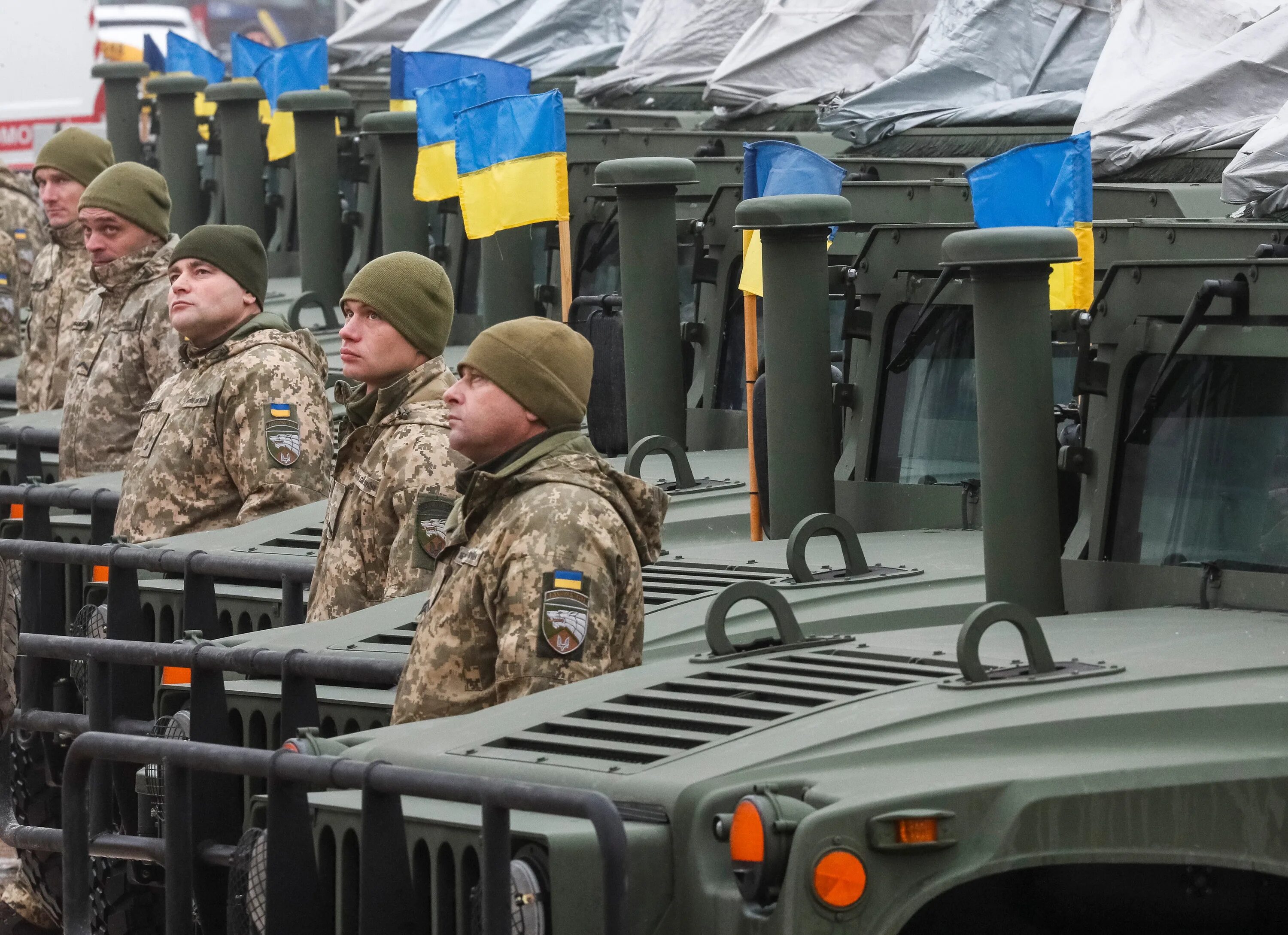 Сайт военные украине сегодня. Российский военнослужащий. Армия Украины. ВСУ Украины. Российские войска.