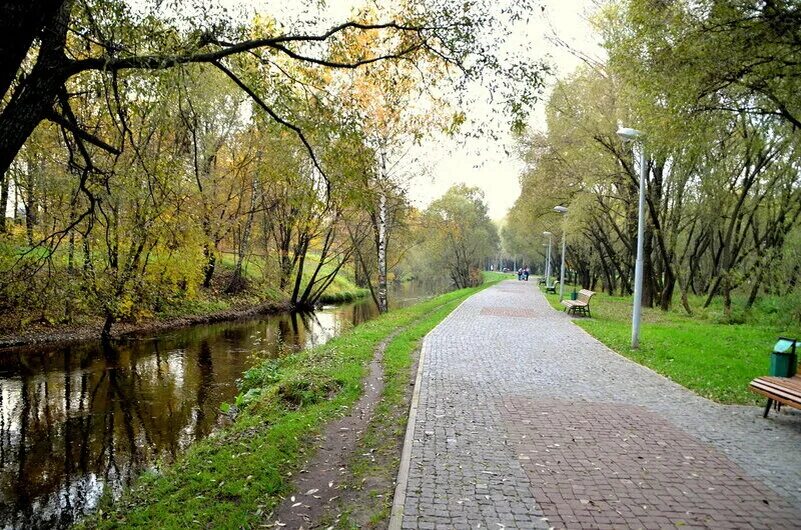 Река Яуза Медведково. Яуза река парк Свиблово. Парк Яуза в Медведково. Парк Яуза Чермянка. Бабушкинский сад