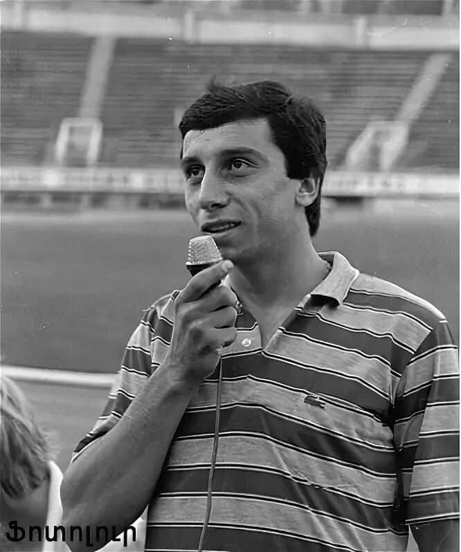 важа мхитарян в молодости. гамлет владимирович мхитарян. гамлет мхитарян футболист. гамлет владимирович мхитарян. гамлет апетнакович мхитарян.