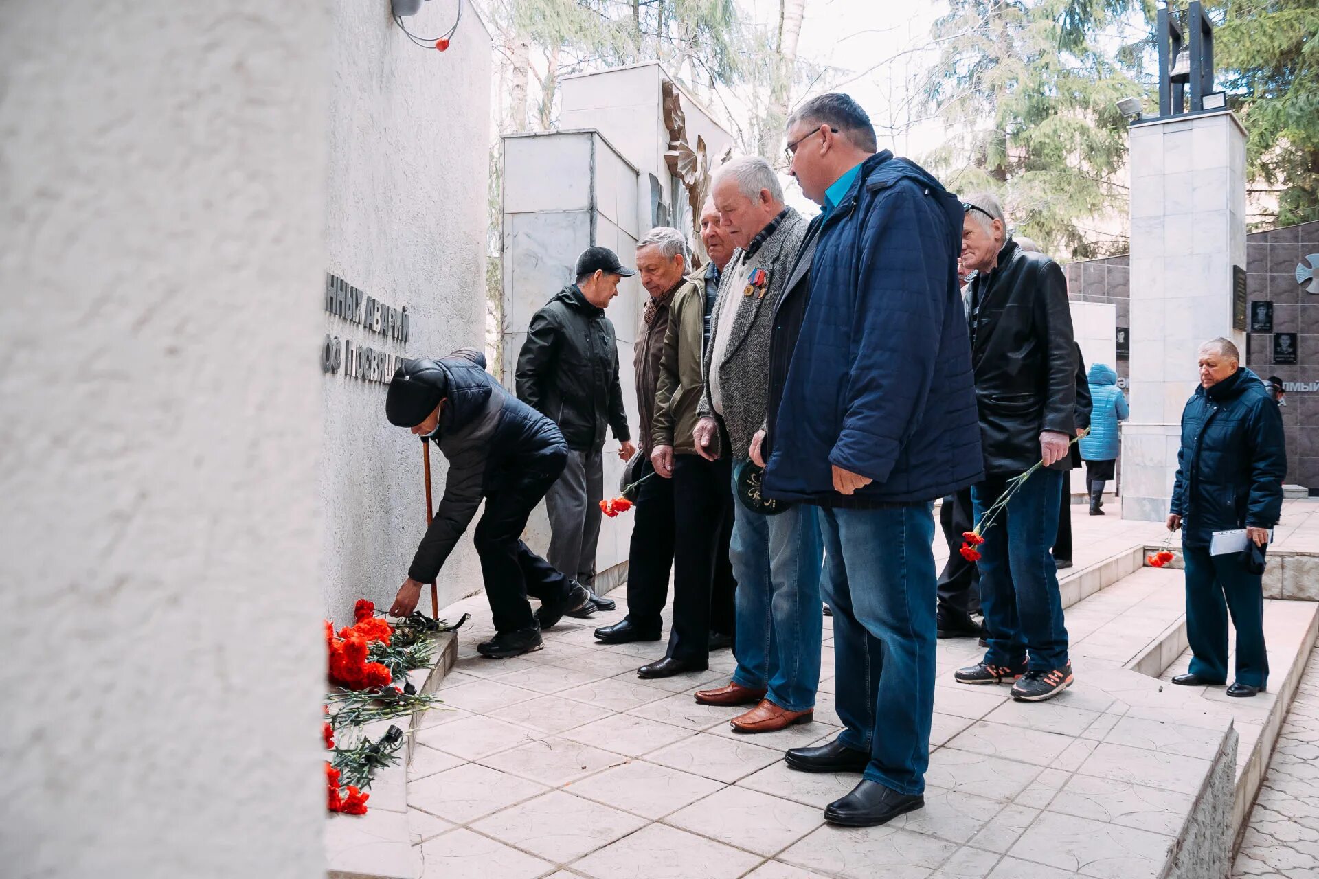 годовщина чернобыльской катастрофы. возвращение ликвидатора новая жизнь. возвращение ликвидатора новая жизнь. возвращение ликвидатора новая жизнь. возвращение ликвидатора новая жизнь.