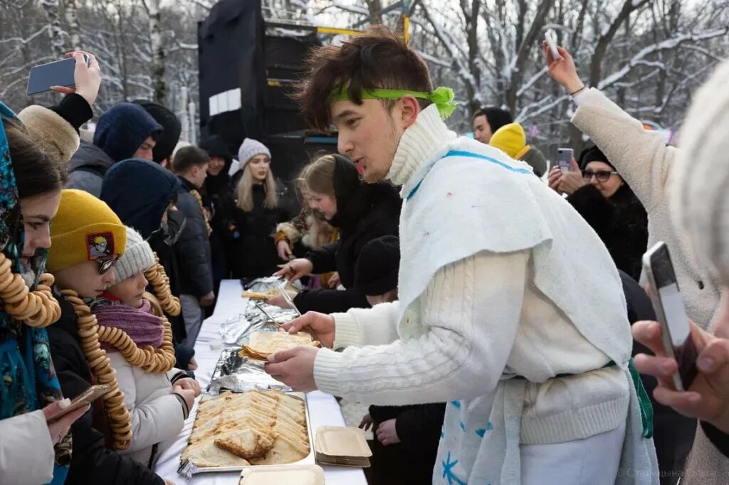 Ритуалы на Масленицу. Московская Масленица. Встреча весны. Угощения на Масленицу. Масленица в москве 2024 куда пойти