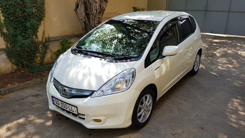 Honda Fit Hybrid 2012. Honda Fit gp1 Hybrid. Хонда фит gp1 гибрид. Honda Fit 1.3.