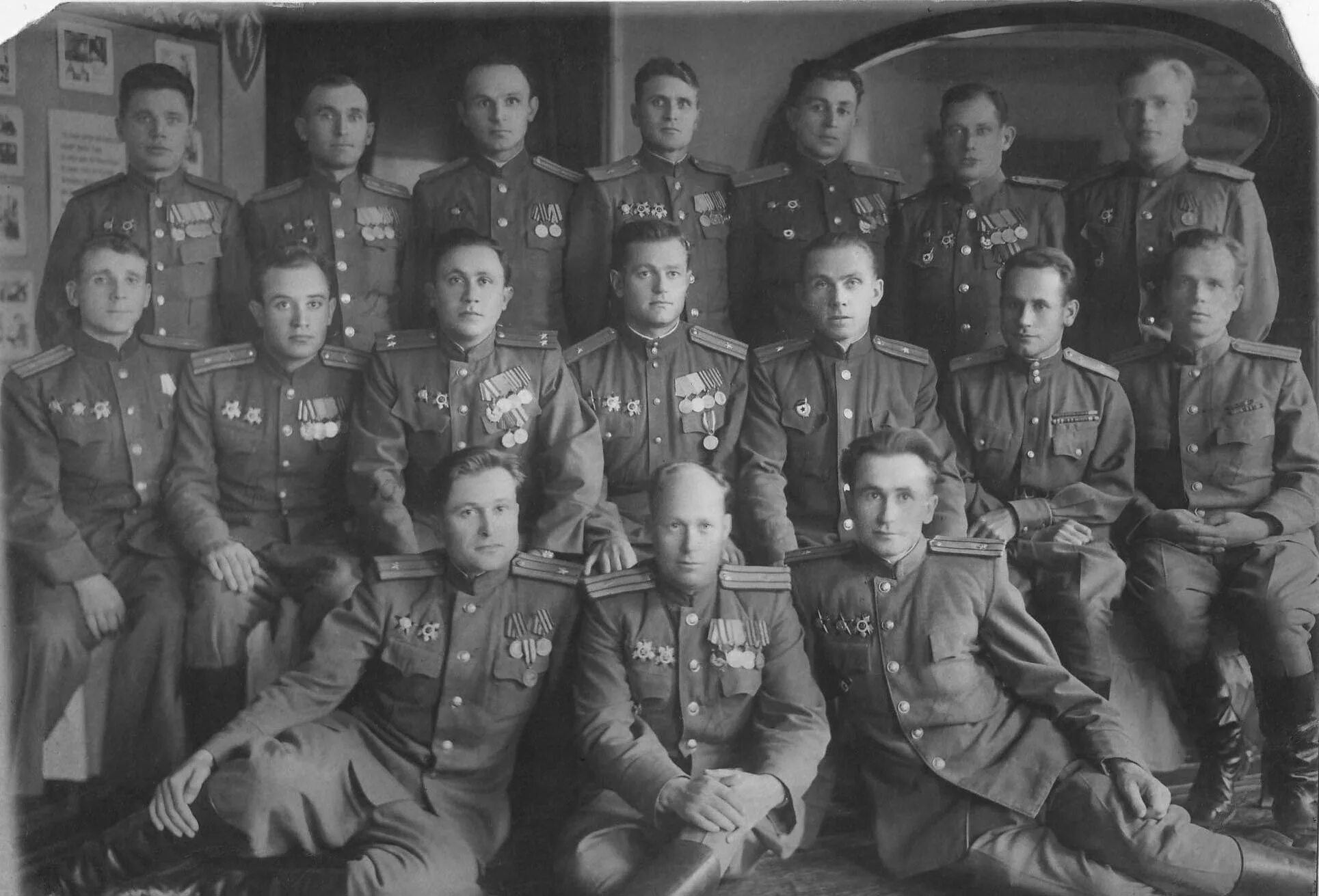 Офицер и дивизия. Таманская дивизия в великой отечественной войне. таманская дивизия 1941. командир 2 гв таманской дивизии. таманская дивизия 2 мировой войне.