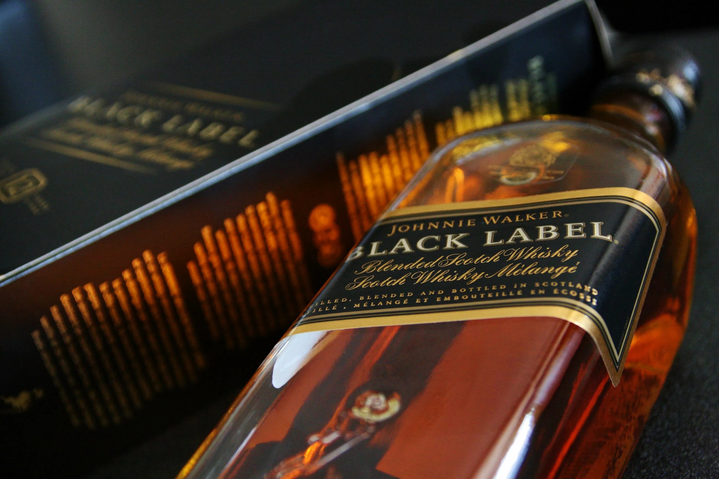 Джонни Волкер Блэк лейбл. Виски Johnnie Walker. Black Label Johnnie Walker Label. Джонни Уокер Блэк Лабел. Черный лейбл