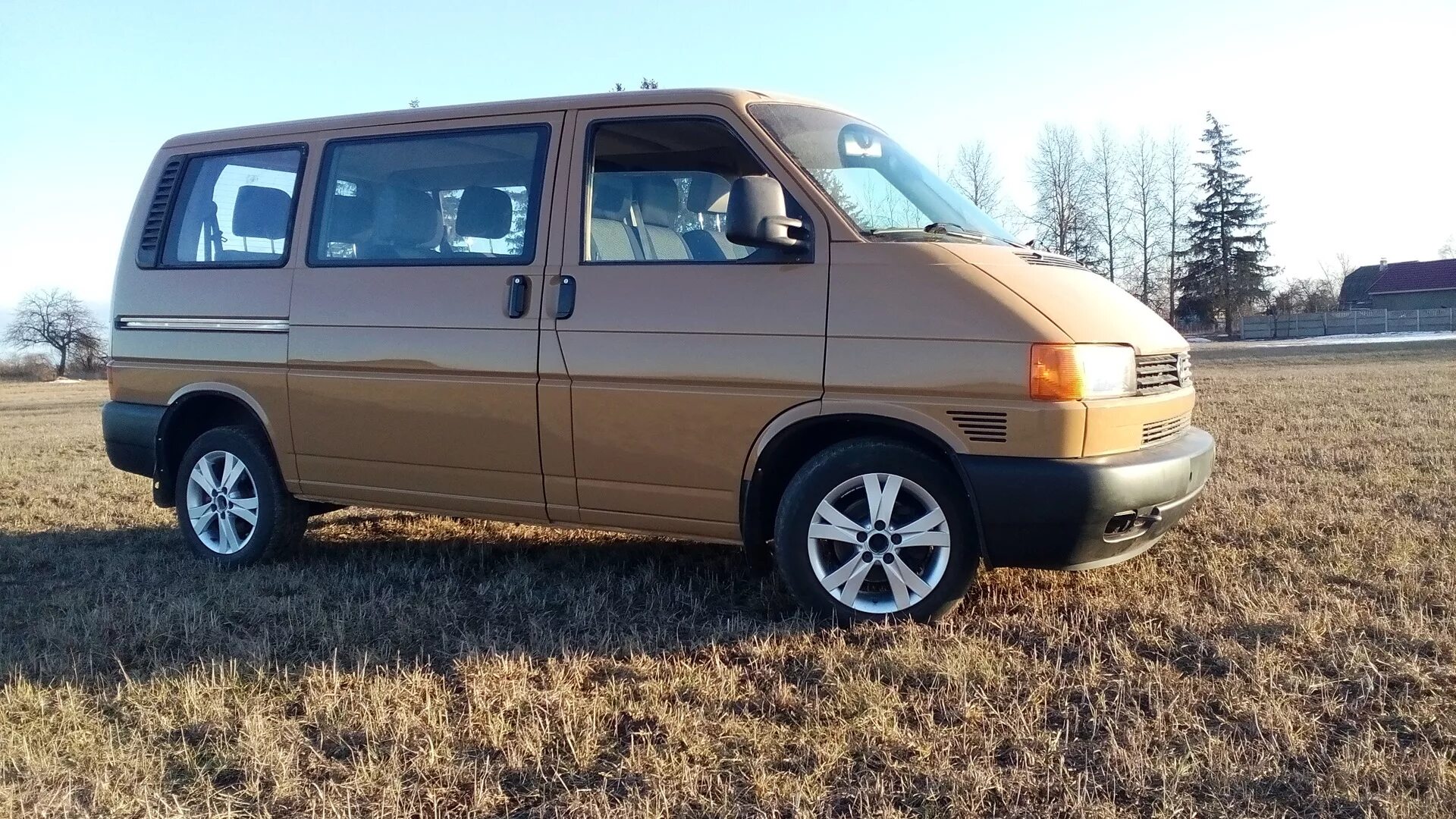 Т4 машина. Volkswagen t4 2002. VW Transporter t4 2002. Т-4 Фольксваген-т4. Volkswagen Транспортер т4.