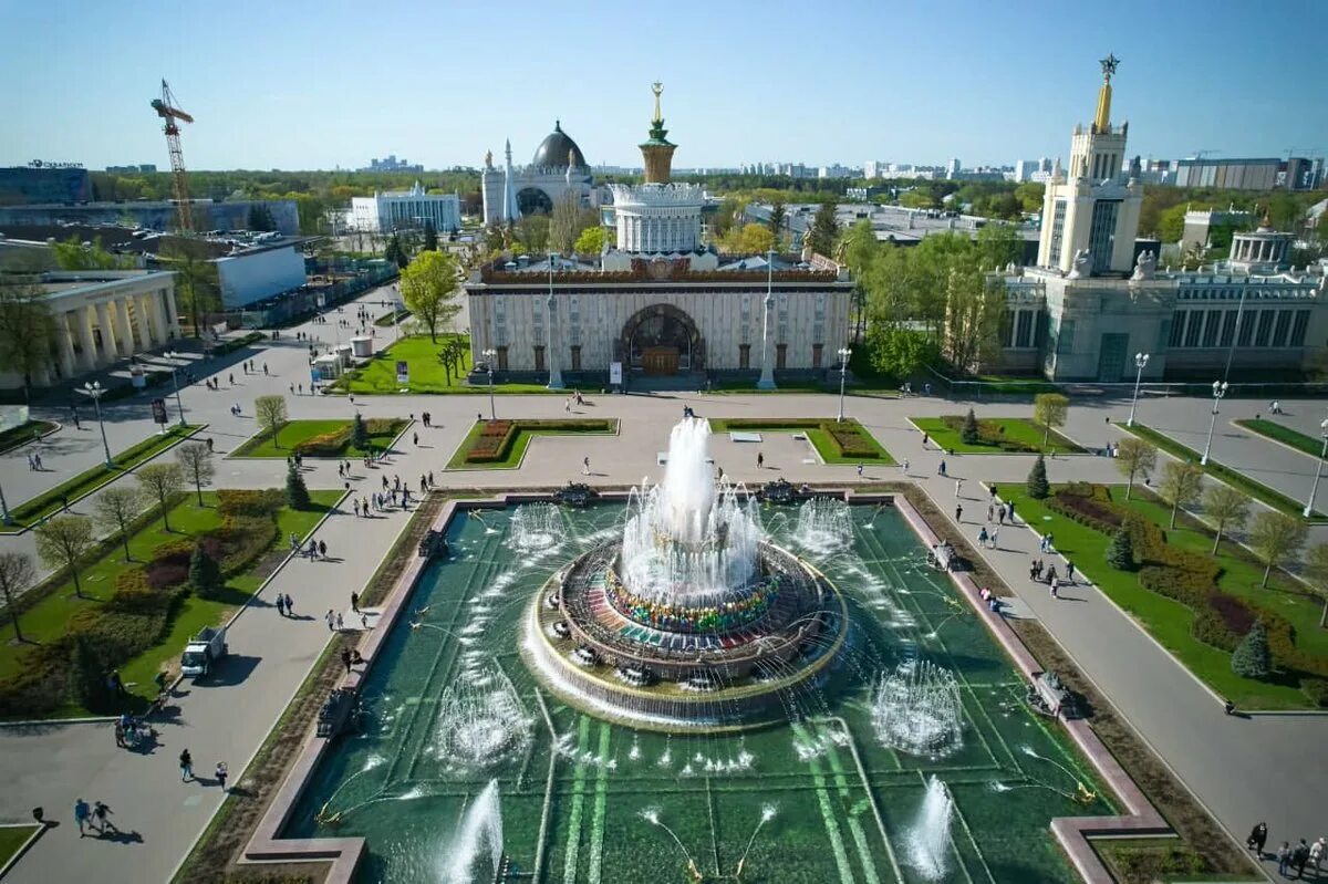 Площадь ВДНХ. Площадь ВДНХ Москва 2024. Площадь промышленности ВДНХ. Площадь ВДНХ В га.