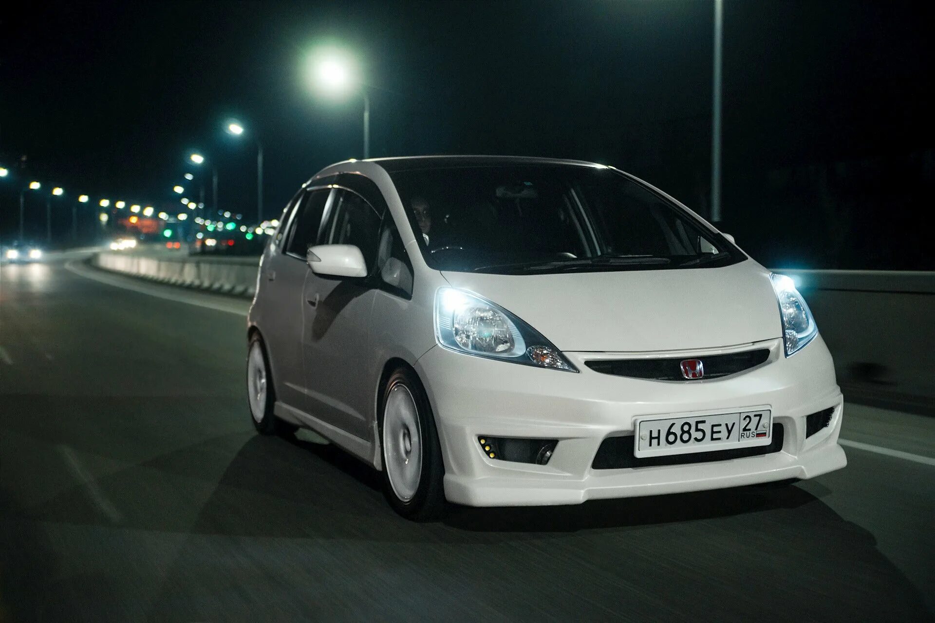 Продажа автомобилей хонда фит. Honda Fit RS 2007. Honda Fit 2 2007. Хонда фит РС 2005. Honda Fit 2010 Tuning.