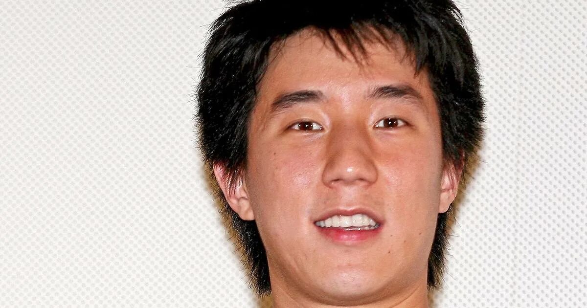 Джеки чан сын. Джеки чан и его сын. Джейси чан сын джеки чана. Джейси чан сын. Джейси чан 2021.