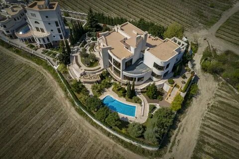 Вилла аристов
