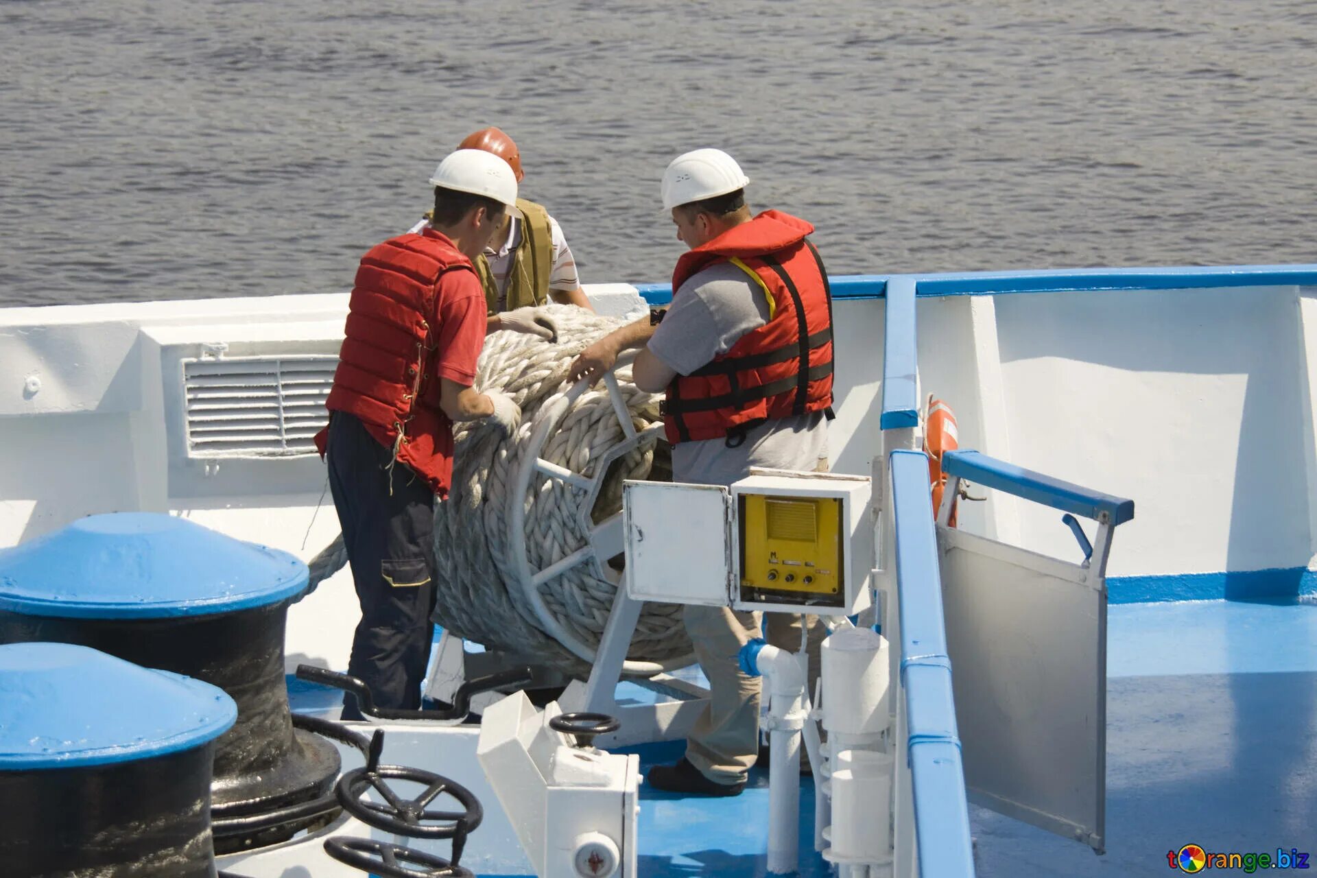 Работники судна. Судно. Трудоустройство в море. Работа на судне.