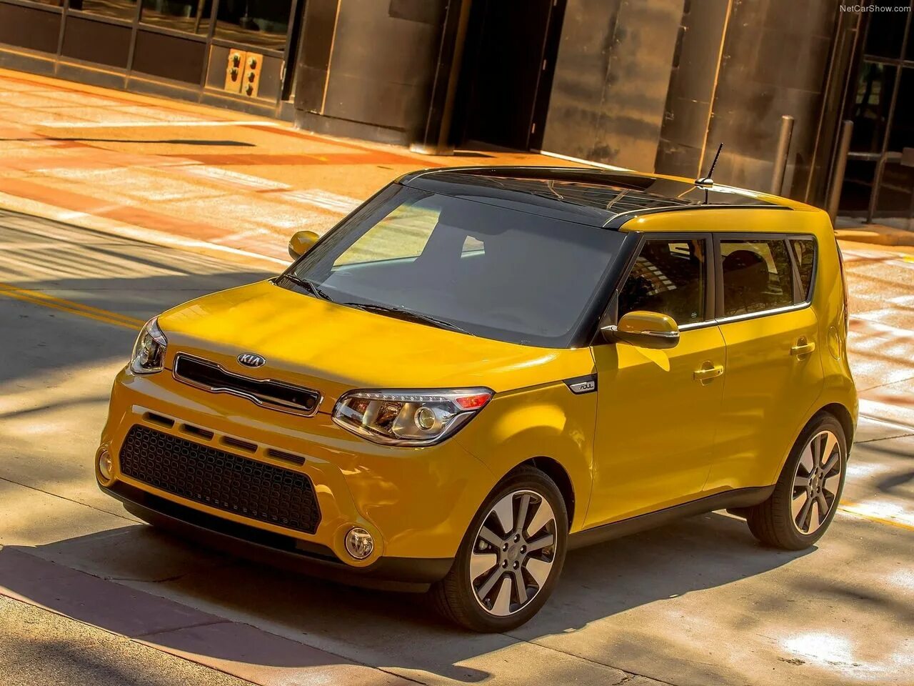 Киа квадратная. Kia Soul. Киа соул 2013. Киа соул 2014. Kia Soul 2000.