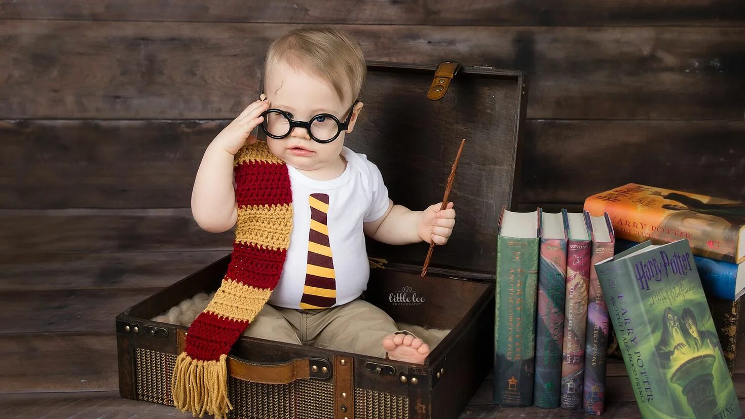 Дети с книгами в библиотеке. Идеи книг для детей. Идеи книг для детей. Чтение книг. Детские книги.