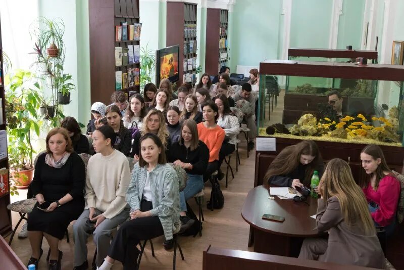 Институт герцена ргпу. День открытых дверей в ргпу им герцена. Школа переводчиков в петербурге. Герцина день откртых дверей. Профессор солонский санкт-петербург.