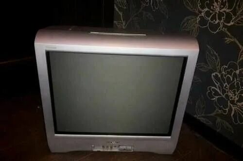 Sony trinitron 14 дюймов. Телевизор сони тринитрон 90-х. Sony wega trinitron. Телевизор sony trinitron 14. Кинескопные телевизоры sony.