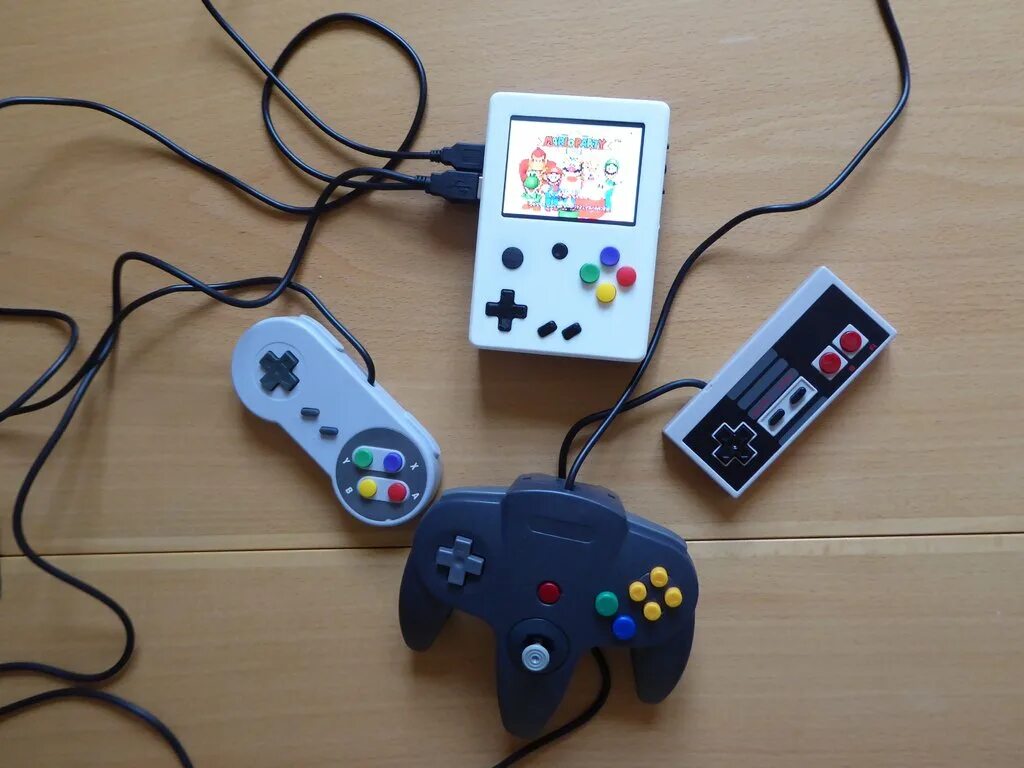 Создать игровую консоль. Игровая приставка из raspberry pi 3. raspberry pi портативная приставка. raspberry pi portable console. консоль на raspberry pi.
